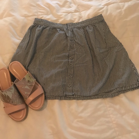 Mossimo Supply Co. Dresses & Skirts - Mossimo Blue and White Striped skirt with pockets